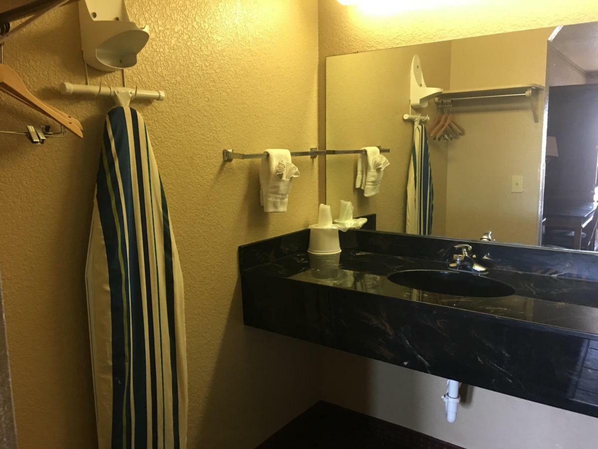 Day N Night Inn Harker Heights Exterior photo